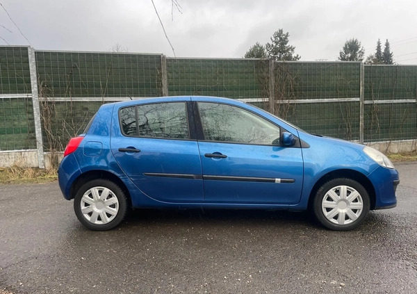 Renault Clio cena 6900 przebieg: 225000, rok produkcji 2006 z Brwinów małe 154